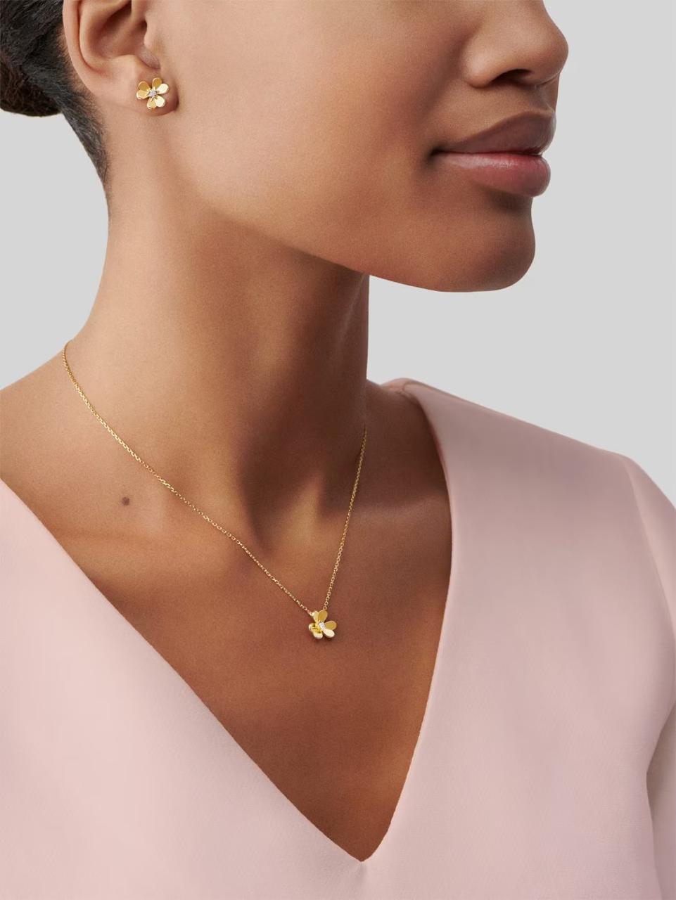 2 V.ANCLEEF FRIVOLE PENDANT (18K YELLOW GOLD PLATED)