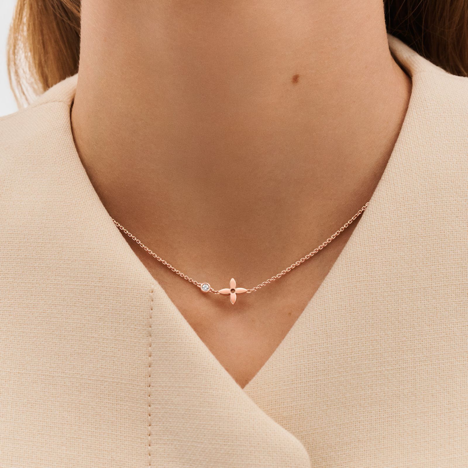 2 L.V BLOSSOM PENDANT (18K ROSE GOLD PLATED)