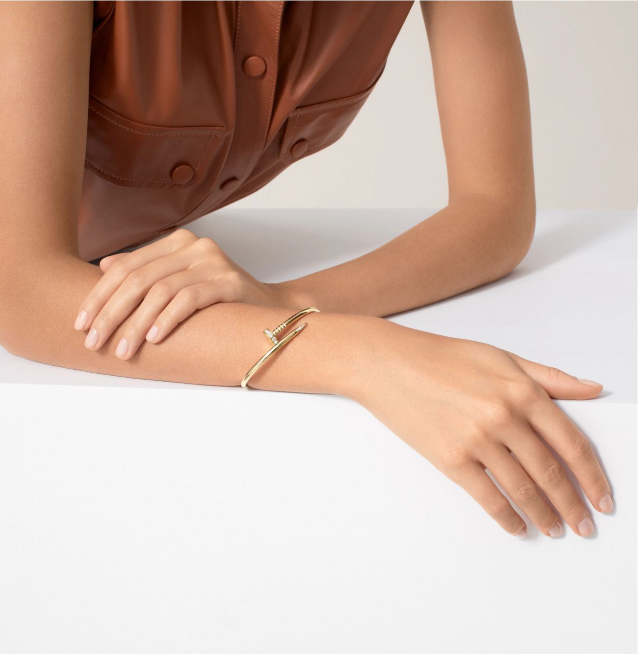 2 C.ARTIER JUSTE UN CLOU BRACELET (18K YELLOW GOLD/ROSE GOLD/WHITE GOLD PLATED)