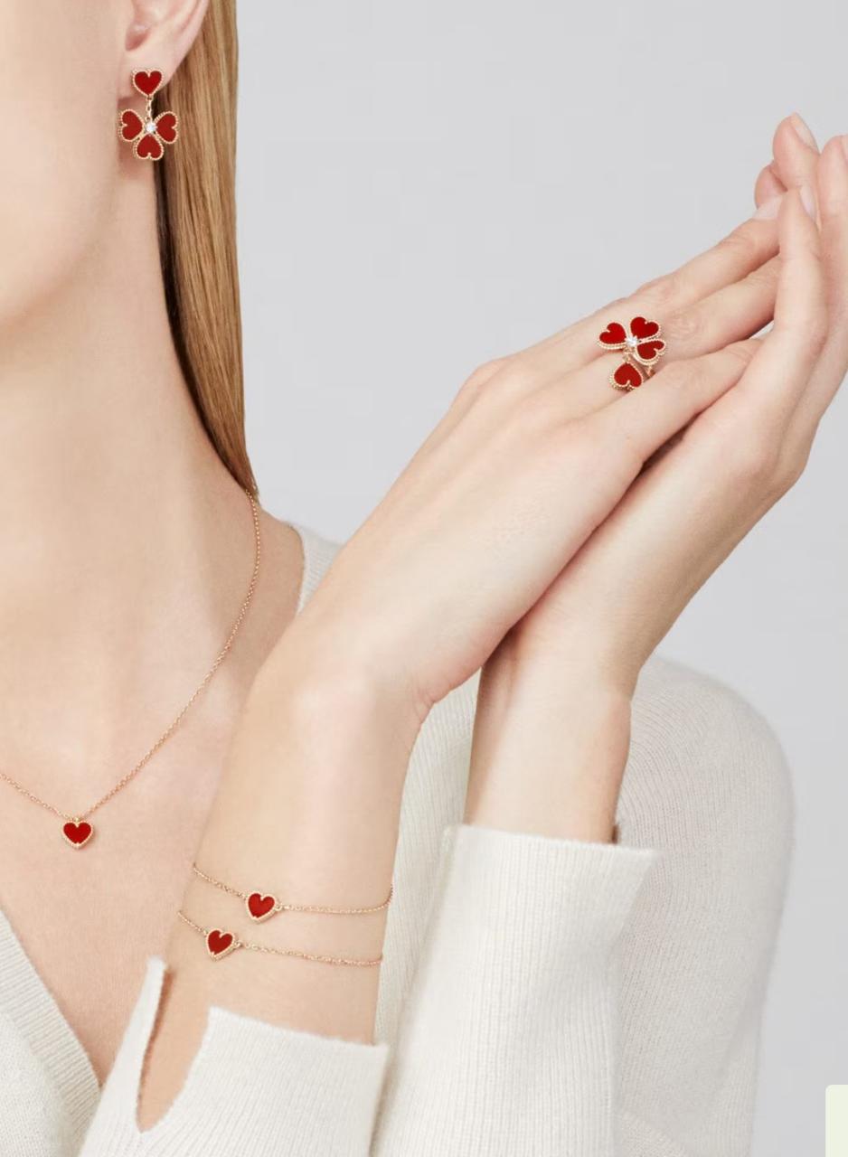 1 V.ANCLEEF SWEET HEARTS BRACELET (18K ROSE GOLD PLATED)