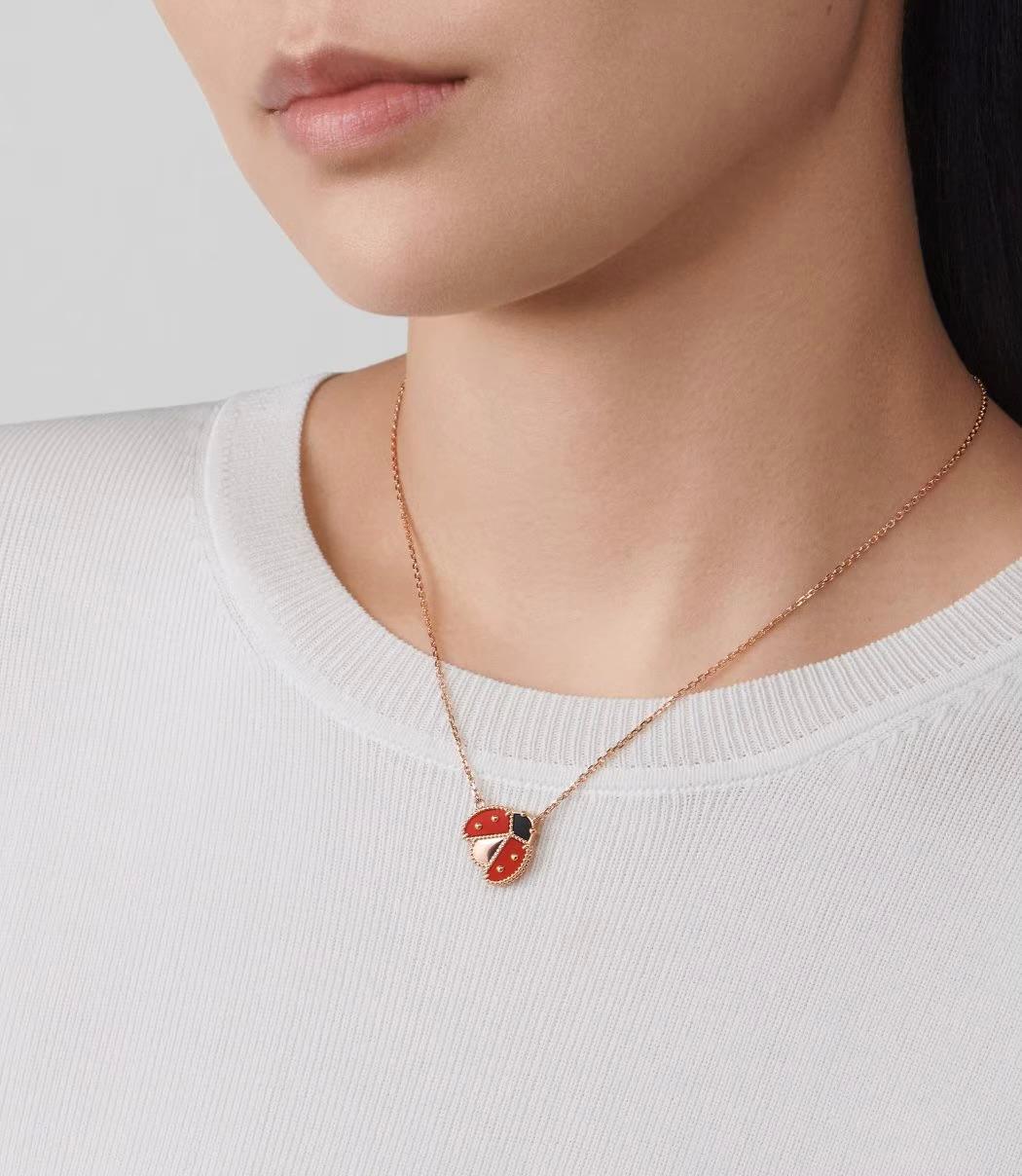 2 V.ANCLEEF LUCKY SPRING OPEN WINGS LADYBUG PENDANT (18K ROSE GOLD PLATED)