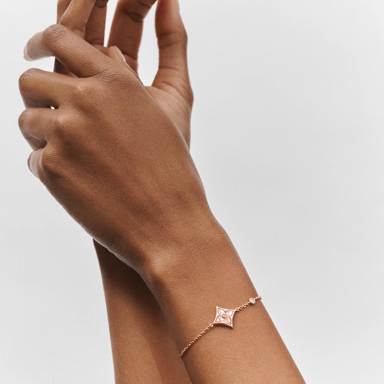 2 L.V COLOUR BLOSSOM BB STAR BRACELET PINK SHELL (18K ROSE GOLD PLATED)